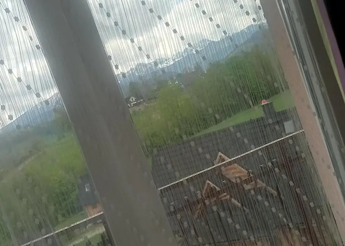 Tatrzanska Pod Brzyzkiem منزل للإقامة *